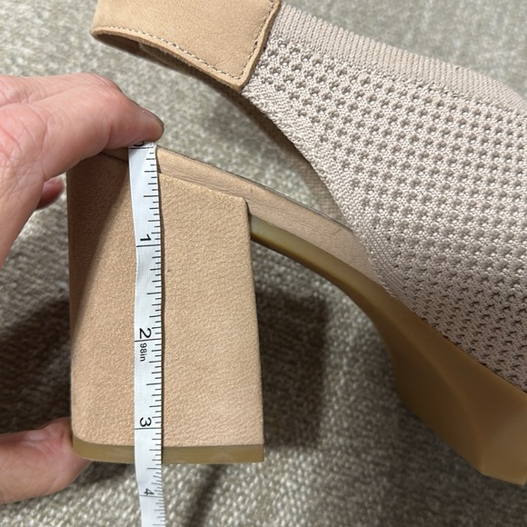 Eileen Fisher Cue knit sandal size 8 - Picture 3 of 6